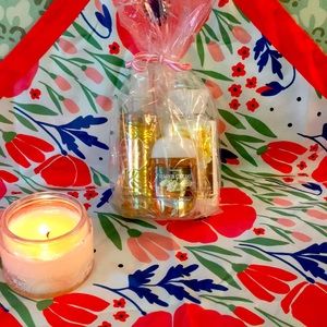 Delicious scents of fall bath and body works trio!